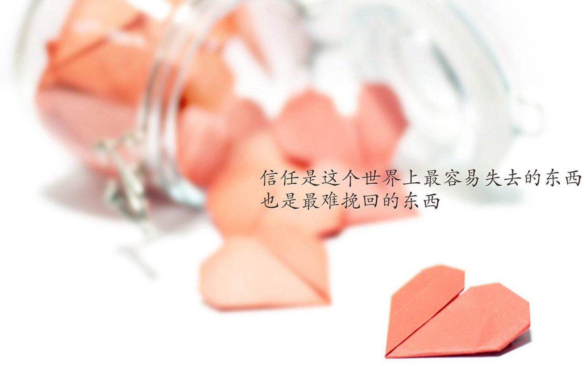 荷兰国家队后卫遭遇禁赛，球队状态下滑，荷兰队边后卫