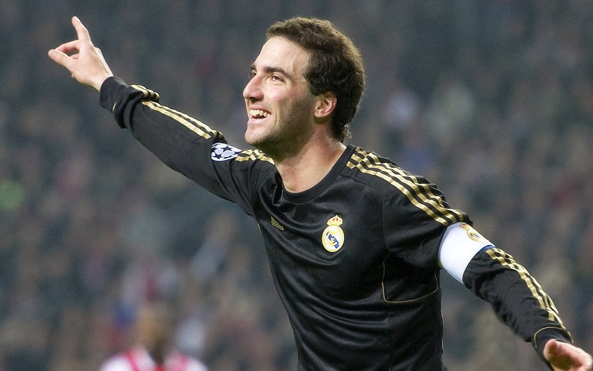 爱游戏电脑版官网-电竞选手如何平衡训练与生活：合理安排与有效放松，电竞选手怎样练手速